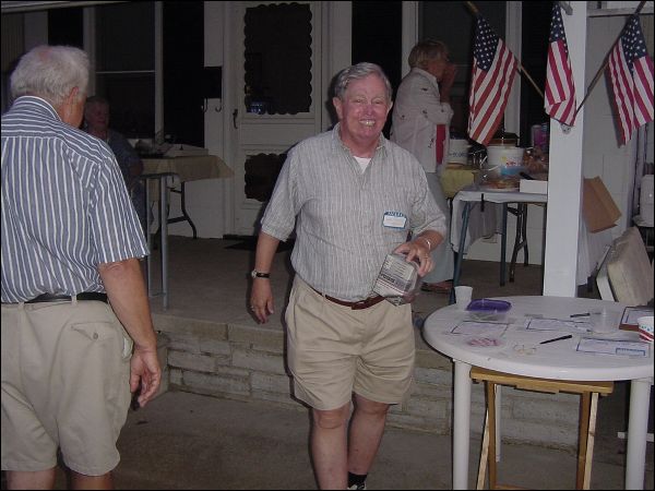 086.JPG, 51517 bytes, 8/26/2007